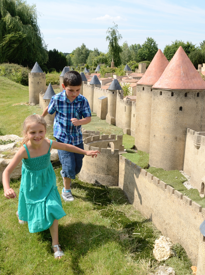 photo de la maquette miniature d'un château à France Miniature
